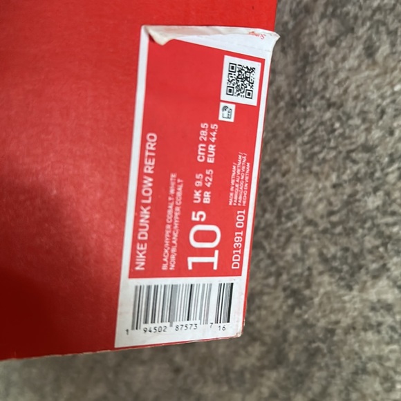 Nike dunk low retro size 10.5 to sell. Price is negociable. - Picture 2 of 5